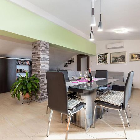 Gorgeous Apartment In Rijeka With Kitchen エクステリア 写真