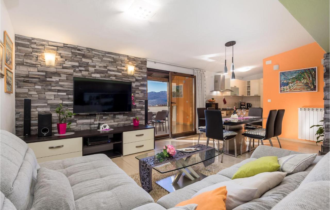 Gorgeous Apartment In Rijeka With Kitchen エクステリア 写真