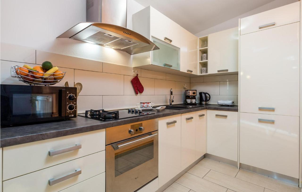 Gorgeous Apartment In Rijeka With Kitchen エクステリア 写真
